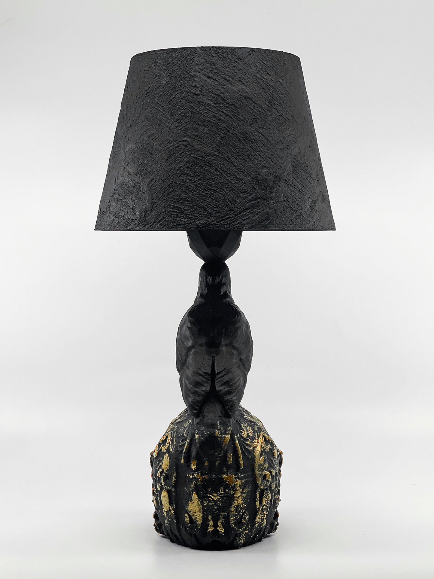 Raven Skull Lamp