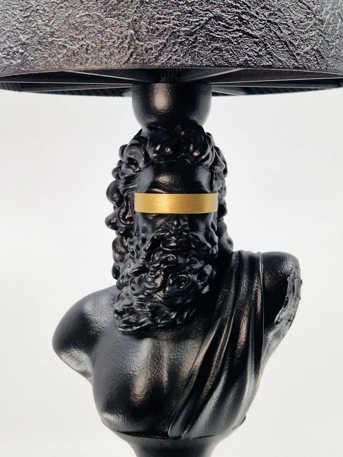 Blind Zeus | Gold & Noir Concrete-Texture Lamp