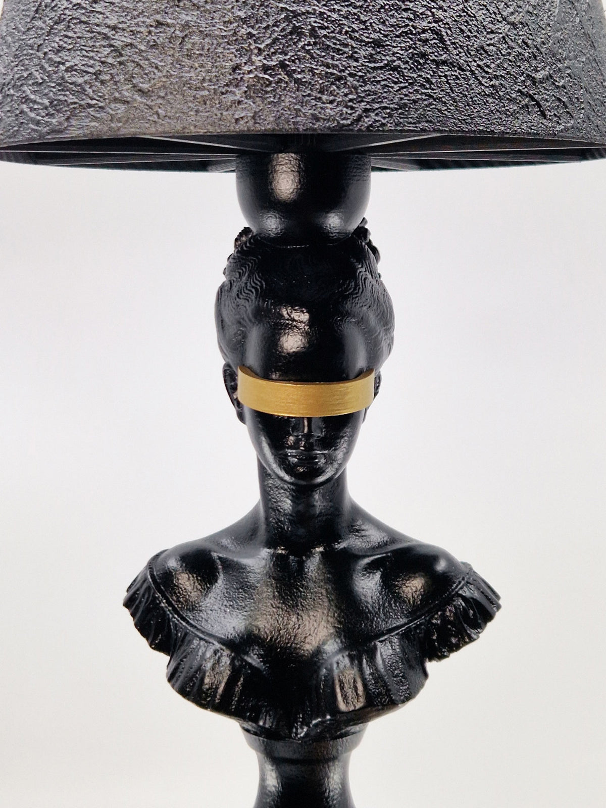 Blind Hera | Gold & Noir Concrete-Texture Lamp